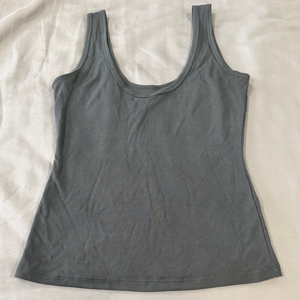 Abercrombie & Fitch Ribbed Scoop Tank Top - Gray